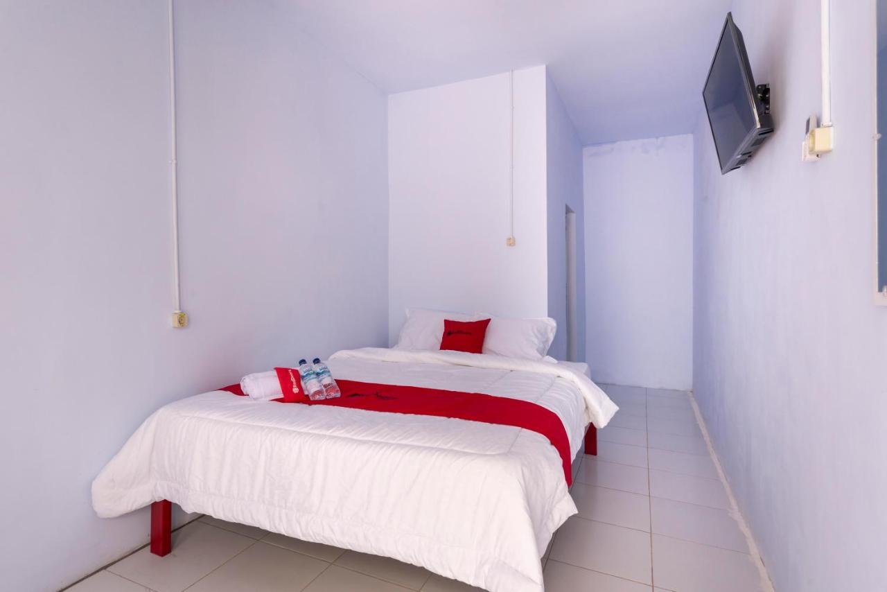 Reddoorz Syariah @ Bondowoso City Center Dış mekan fotoğraf