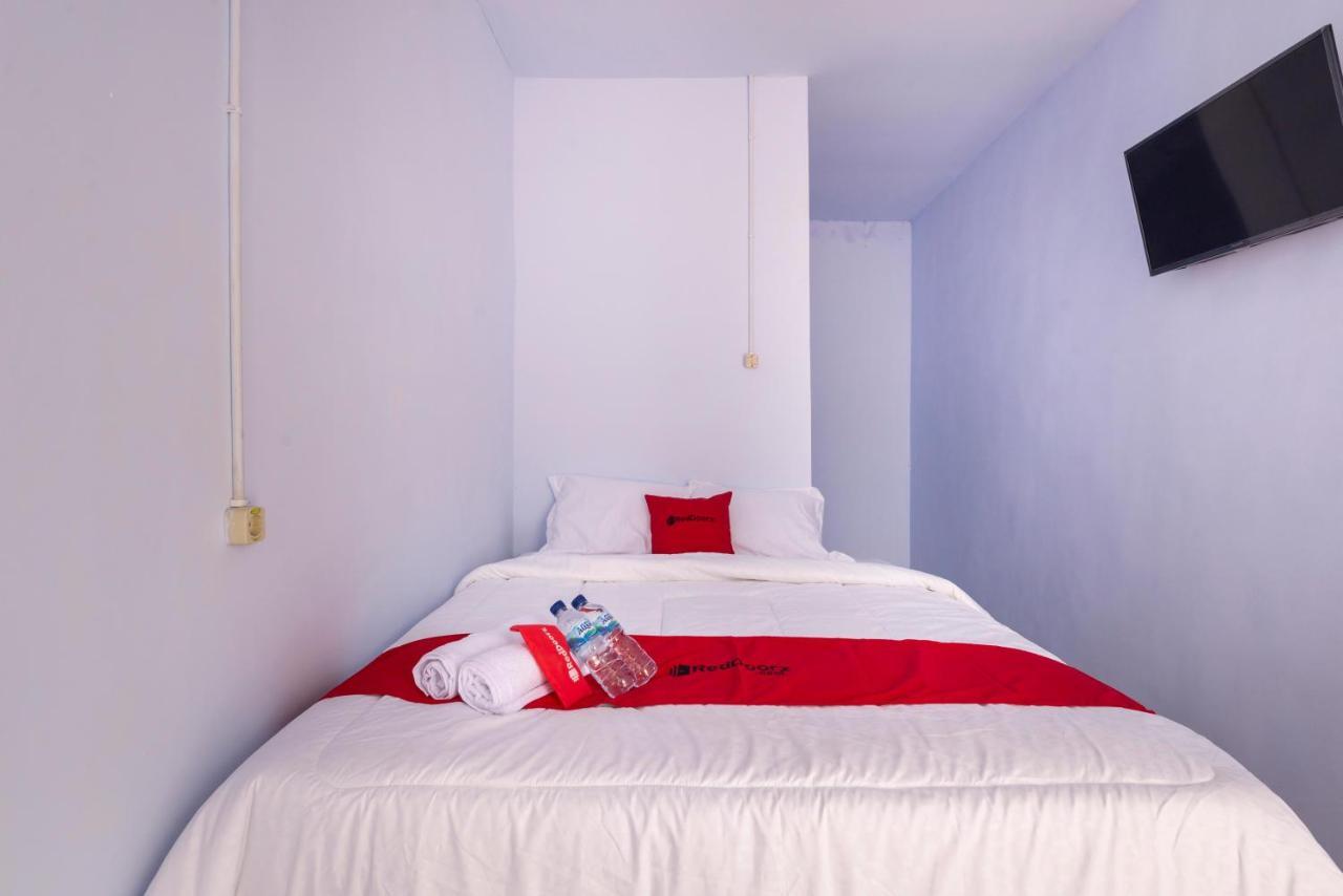 Reddoorz Syariah @ Bondowoso City Center Dış mekan fotoğraf